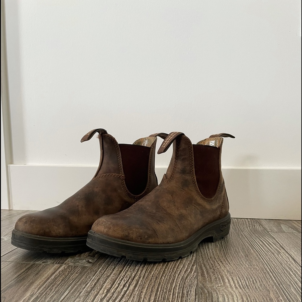 Blundstone rustic brown size 4 AUS/7 US Women